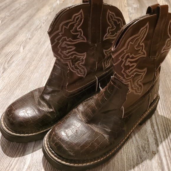 Roper Shoes - Roper Chunky Ankle Length Cowgirl Boots Size 7
